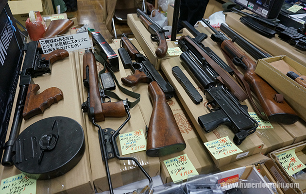 スペイン、デニックス社製の輸入モデルガン