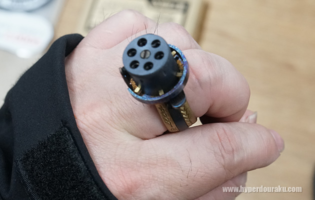 スプリング式の6連発