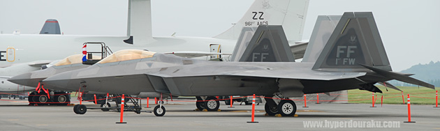 F-22ラプター2機