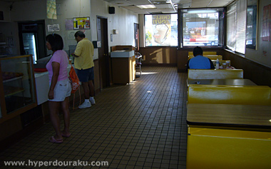 ウィンチェルズ店内