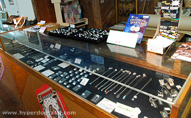 ペンダント、イヤリング、指輪