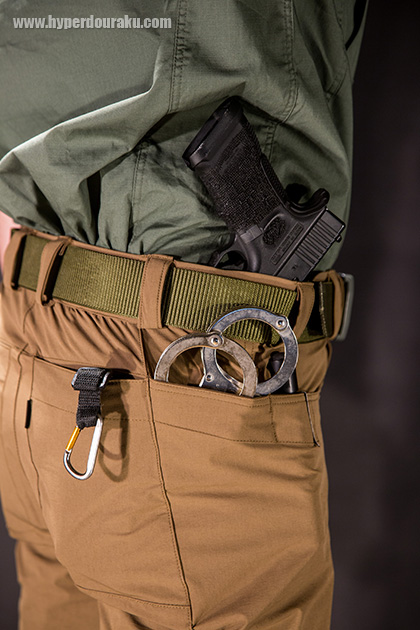 右バックサイドの内ポケット