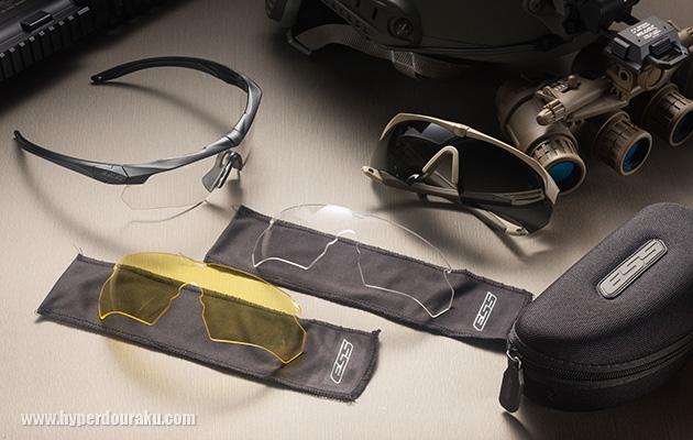 クリアー以外にスモークやイエロー