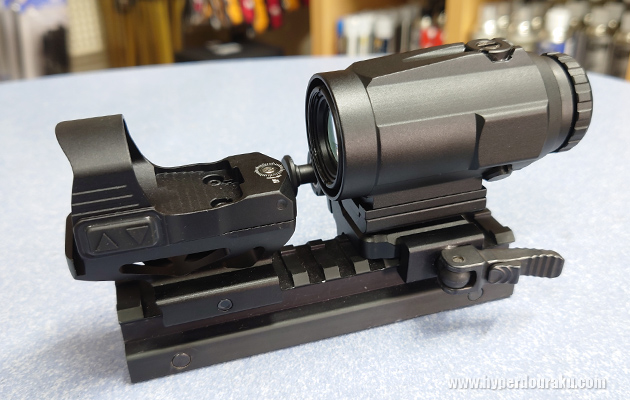 MICRO 3X TACTICAL MAGNIFIER