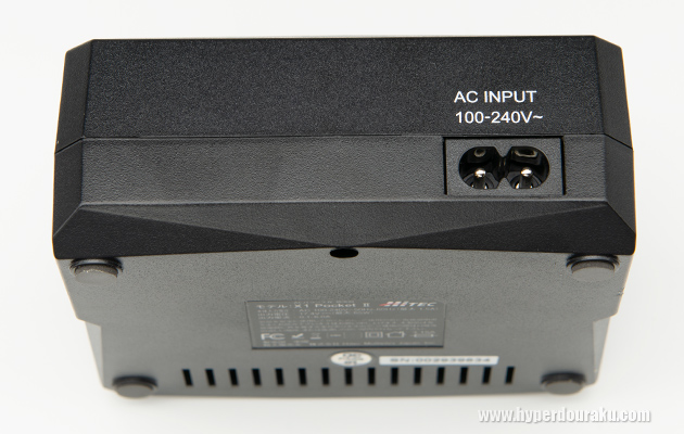 背面にはAC電源端子