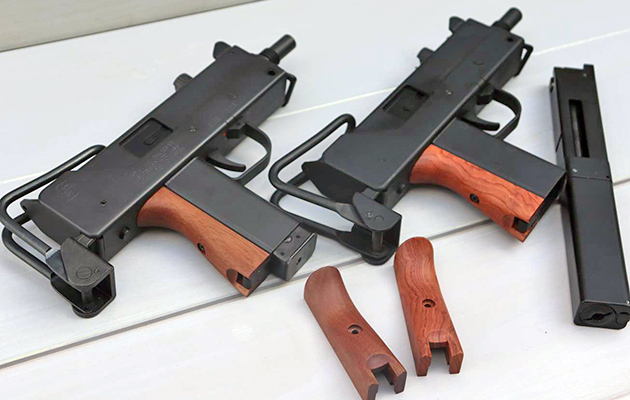 オシャレなイングラム用の木製グリップ