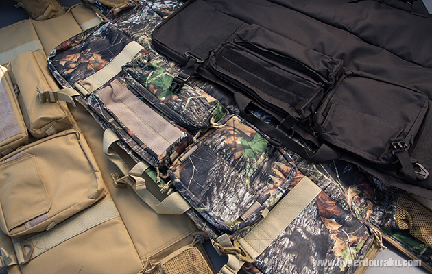 コヨーテブラウン風の茶色、定番の黒、そしてリアルツリー迷彩