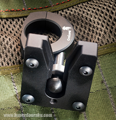 M4を吊り下げる