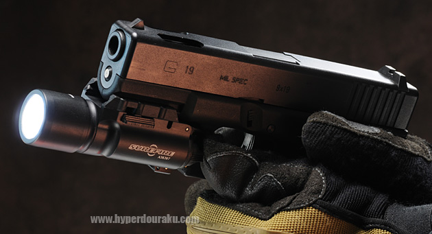 KSCのグロック19にX300を装着