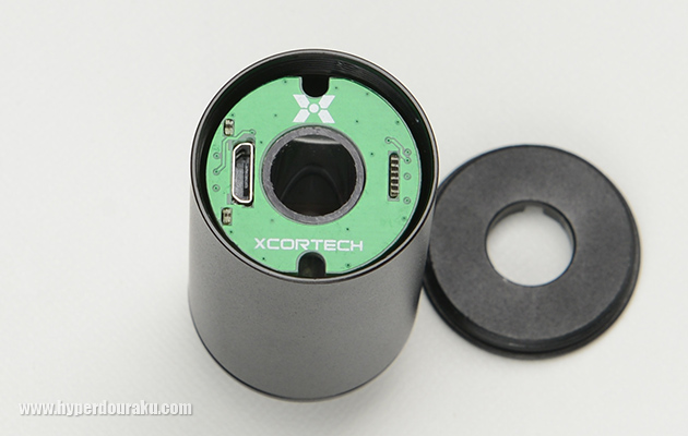 充電用USBマイクロBコネクタ