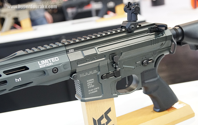 グレーのカラーリング