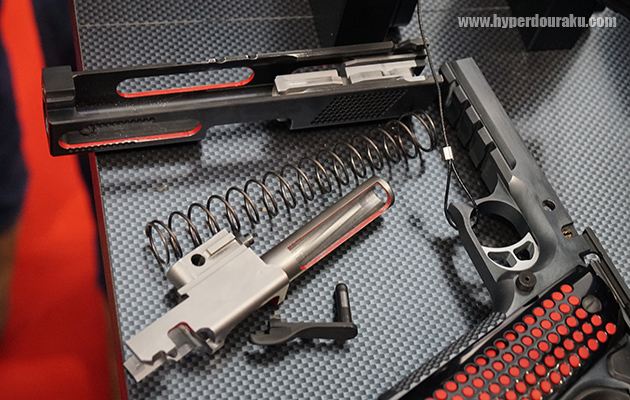 独自のロッキングメカ