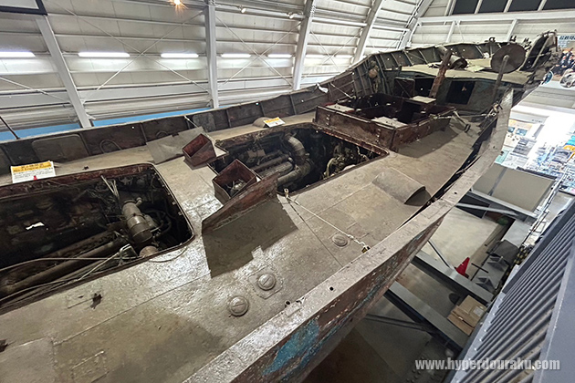 ロシア製高速ディーゼルエンジン4基