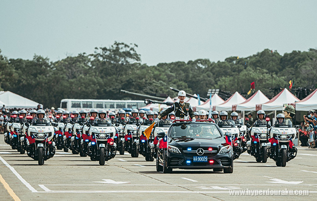 憲兵隊のバイク