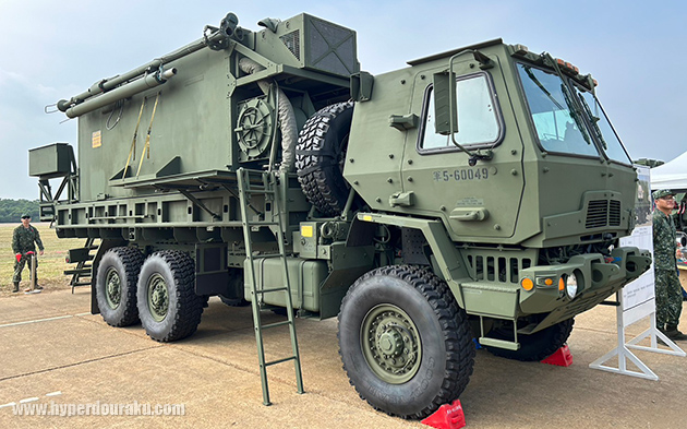 パトリオットの通信中継車