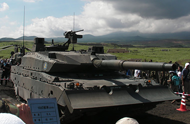 図10:2010年8月27日の総合火力演習で一般公開された試作3号車
