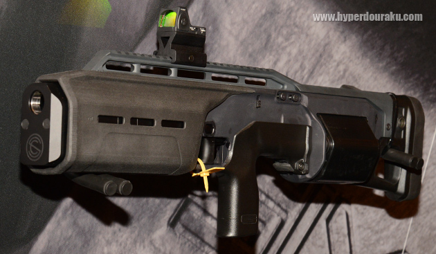 実銃のSIX 12 SALVO