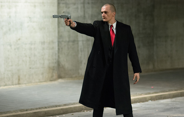 長距離から拳銃での狙撃