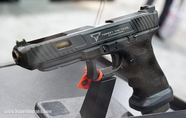 ショットショーのグロックブースにて展示されていたグロック G34 Gen3