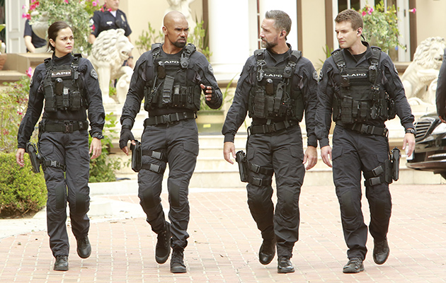 全身装備がよく判るカット