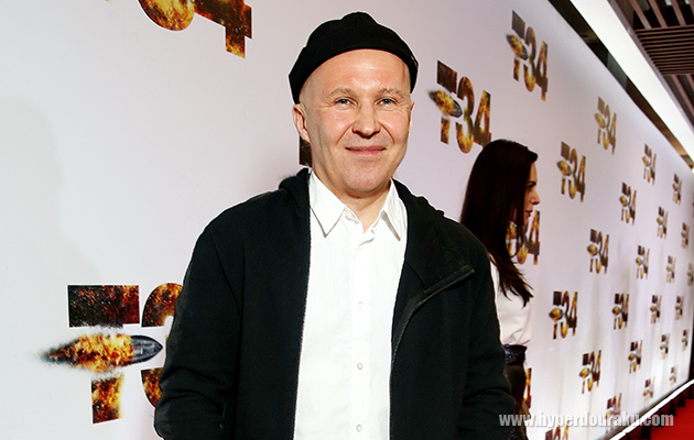 アレクセイ・シドロフ監督