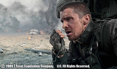 ヘリの緊急離陸から脱出するジョンに危機が