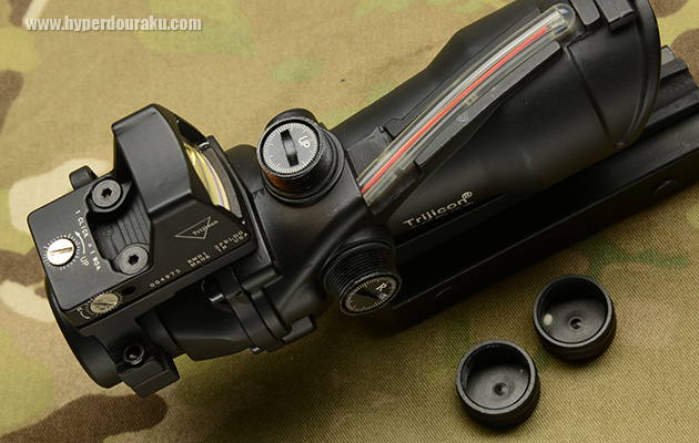 レティクル調整ダイヤル