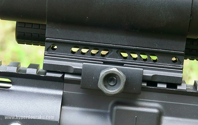 広いマウントクランプ