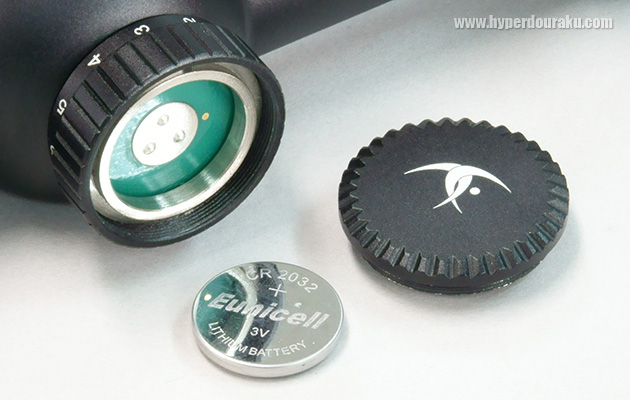 CR2032型ボタン電池