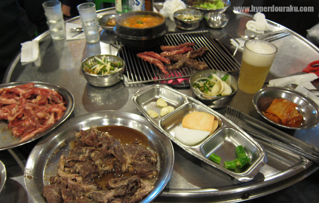 漬け込んだ牛肉とサムギョプサル