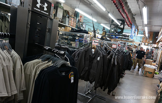 ウエア類も豊富