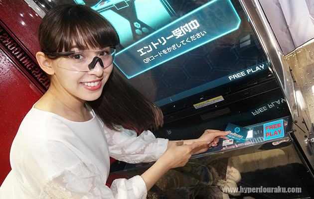 筐体にカード情報を読み込ませ