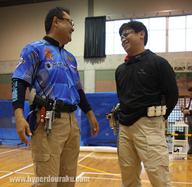コバヤシコウゾウさん ヒラノ テツヤさん