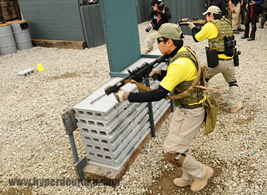 くるりと振り向き