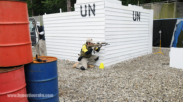 マシンガンナーが正面の敵をクリア