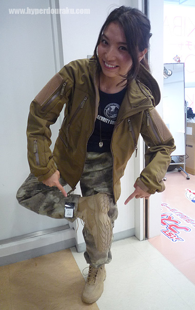 さりげないオークリーマークがカッコイイ