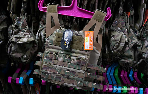 プレートキャリア