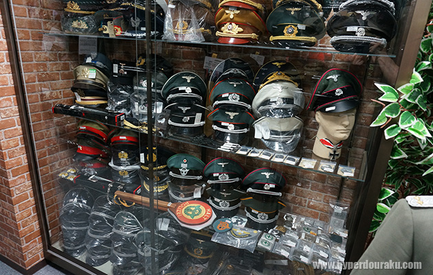 各国制帽。旧日本軍のもある