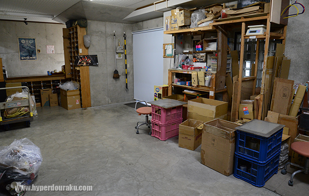 梱包され、全国の小売店へ発送