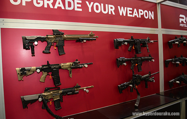 M4用のハンドガード、ストック、グリップを装着