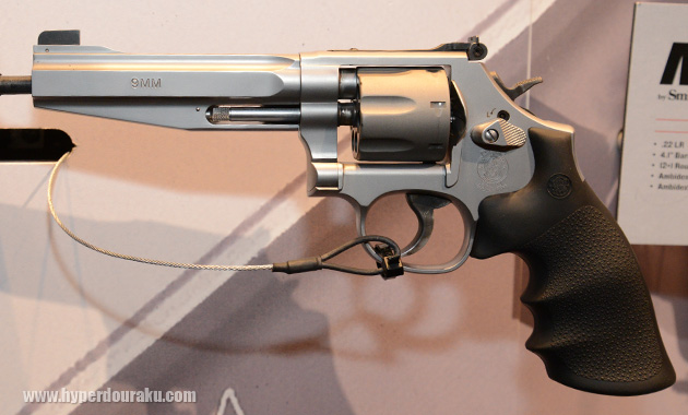 PC製のModel 986 PRO SERIES