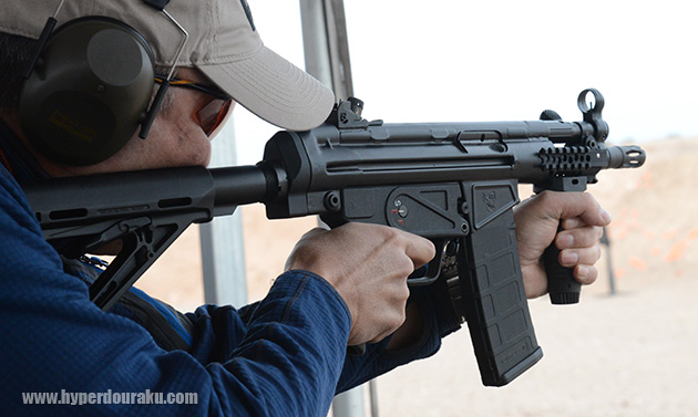 意外とシャープなリコイル