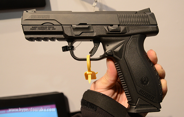 シャープでスマートなシルエット