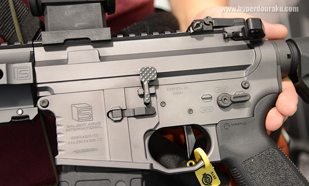 角ばったレシーバー