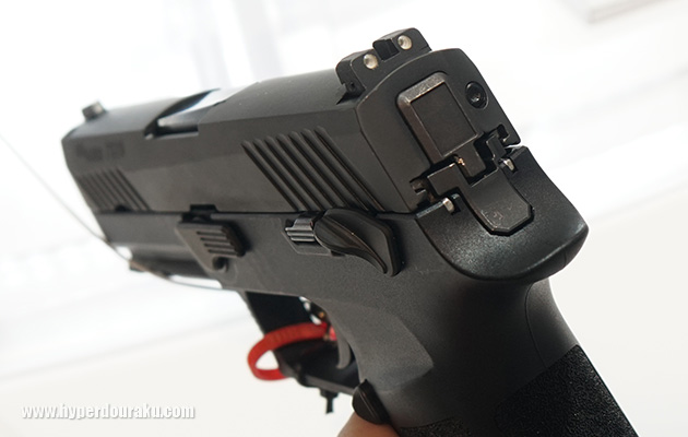 ストライカー方式