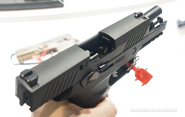 バレルが結構ティルトする