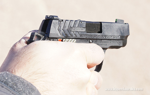 小さくて手の中にすっぽり収まる。