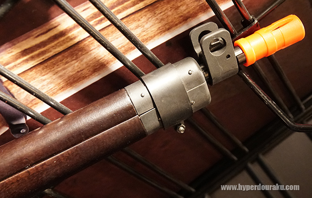 リアルウッドと金属パーツ