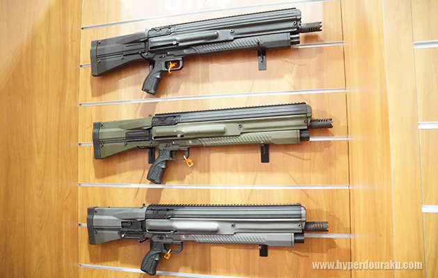 ブラック、グリーン、グレーの3色