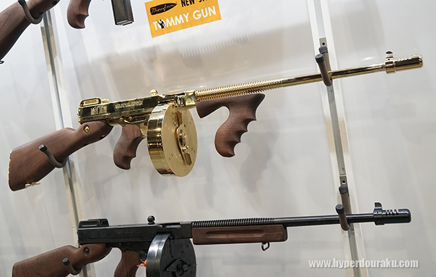 ゴールドのトミーガン